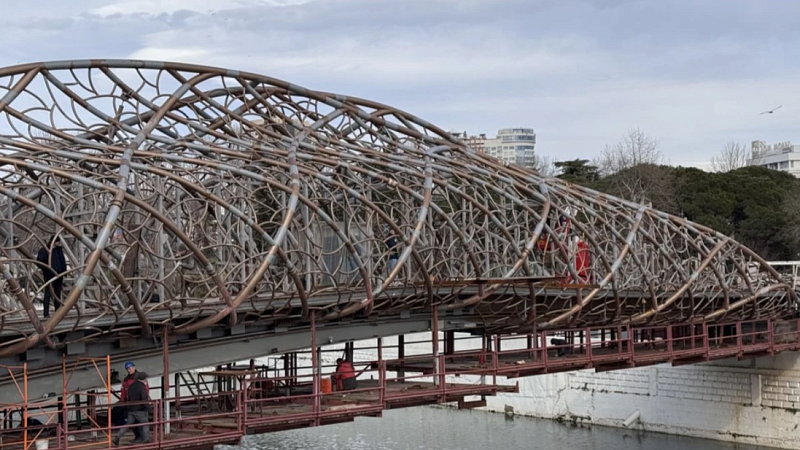 Строительство моста «Волшебный лист» вышло на завершающий этап в Сочи