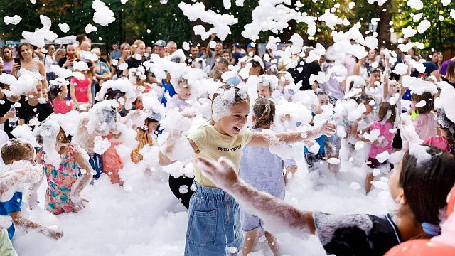 В Чистяковской роще Краснодара состоится праздник для детей «Радуга красок»