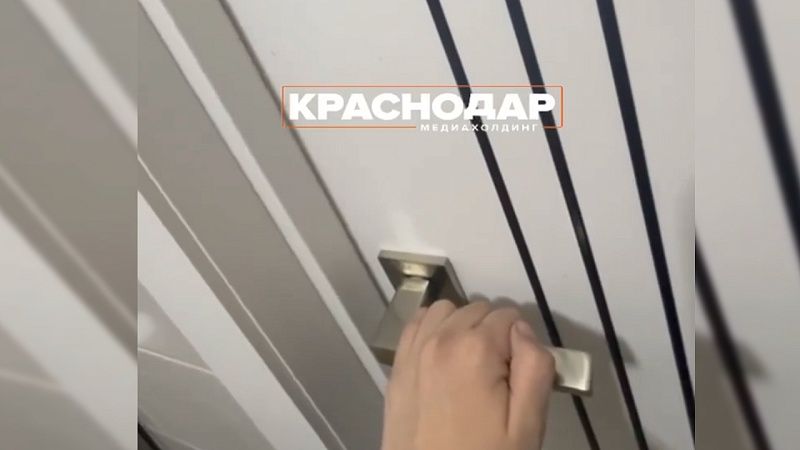 В сети появились кадры разбойного нападения на пару в Краснодаре