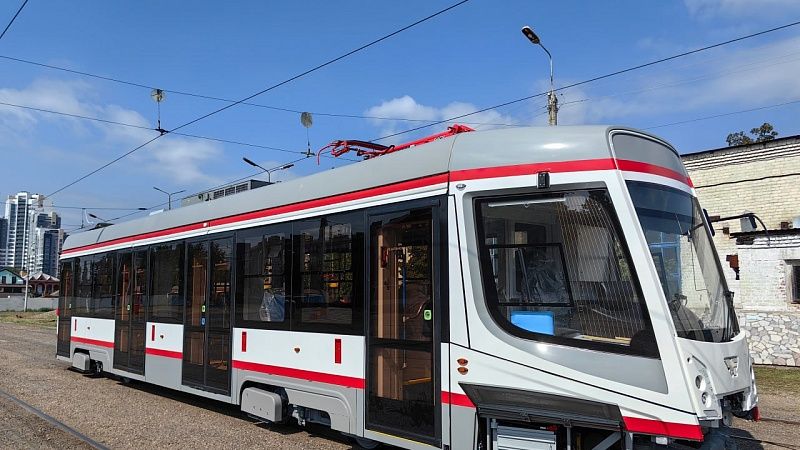 В Краснодар прибыл седьмой трамвай, приобретенный по концессионному соглашению