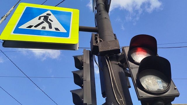 Светофоры перевели на особый режим из-за матча около парка «Краснодар»