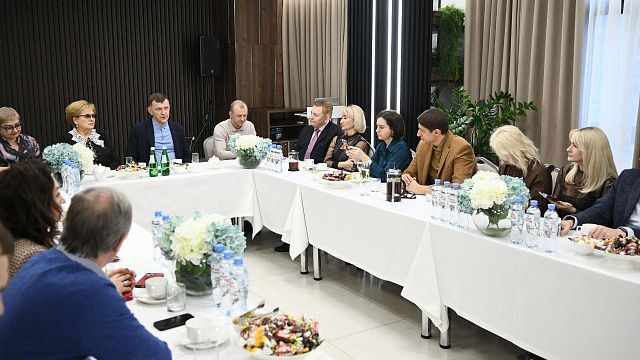 Журналисты спросили мэра Краснодара о судьбе «Болгарии», «Авроры» и строительстве главного коллектора