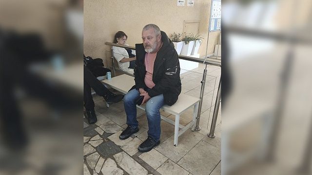 Мальчик с откушенным лицом отреагировал на приход отца в больницу Москвы