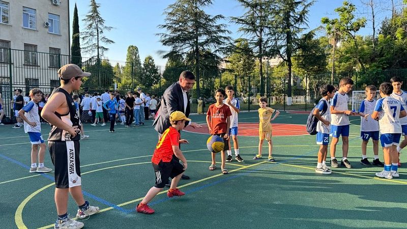 Спортплощадку при поддержке Краснодарского края открыли в Сухуме