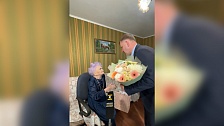 Мэр Наумов поздравил со 102‑летием ветерана ВОВ Анну Петрочук в Краснодаре