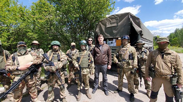 Сергей Алтухов доставил гумпомощь военным на СВО / Фото: пресс-служба Сергея Алтухова