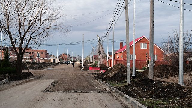 Реконструкцию ул. Александровской в поселке Плодородном-2 завершат до конца лета