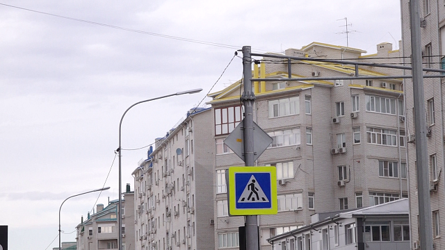 На улицу Черкасскую в Краснодаре вернут фонарное освещение Фото: Телеканал «Краснодар»