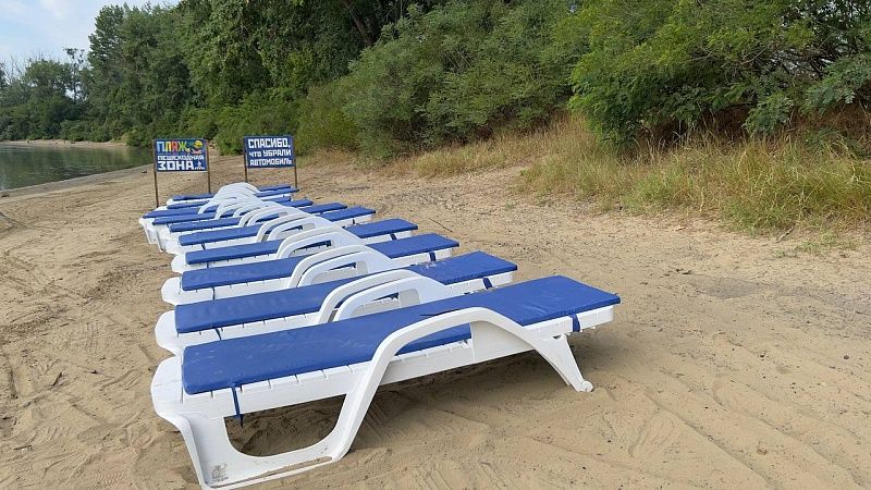 Отдыхающие сняли на видео парочку, занимающуюся сексом на пляже в Динской