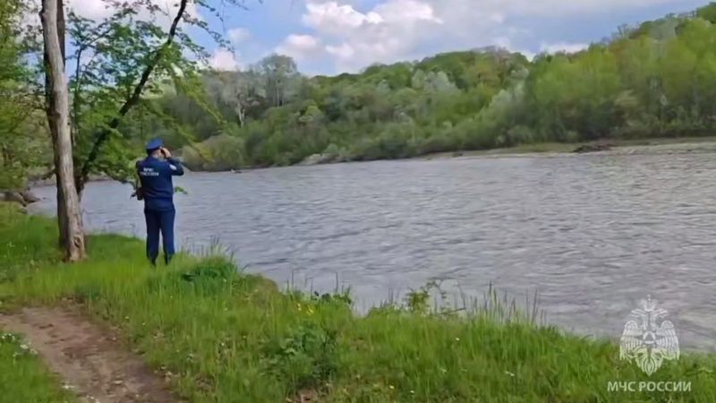 Упавшего в реку Белую мальчика не могут найти более двух недель в Адыгее