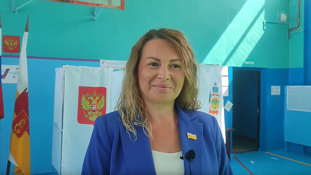 Светлана Недилько отдала свой голос на выборах. Фото: телеканал «Краснодар»