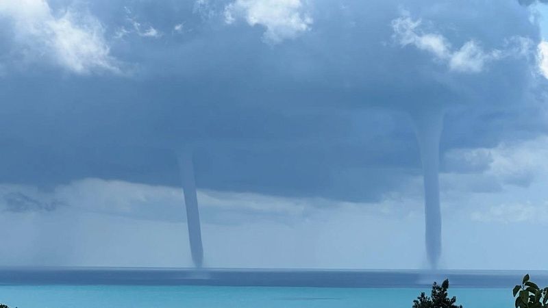 Об угрозе смерчей предупредило МЧС жителей Сочи и Сириуса