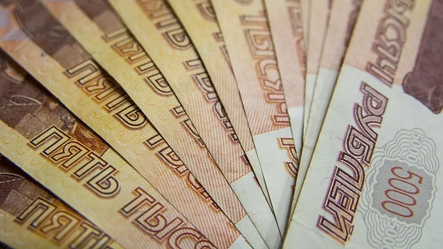 Депутат Госдумы объяснил падение рубля снижением цен на нефть. Фото: pixabay.com