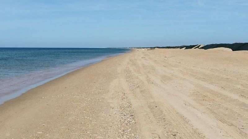 Новых выбросов мазута нет на побережье Анапы 