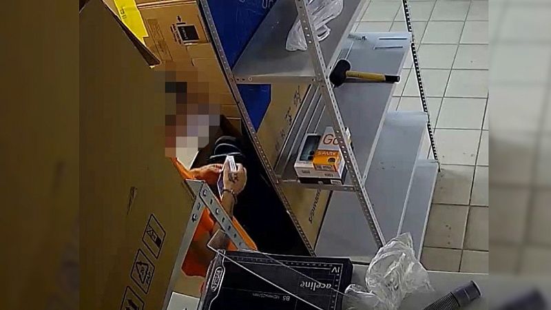 Продавец украл технику со склада на 131 тысячу рублей и попался полиции в Анапе