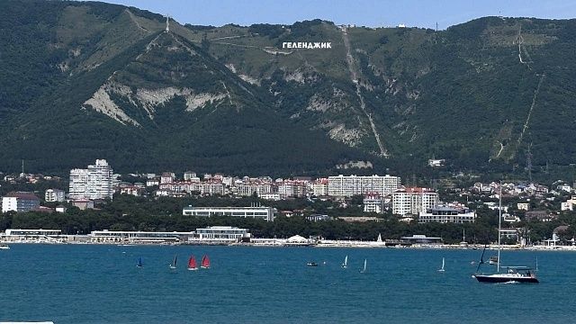 Открытие аэропорта спровоцирует рост цен на частные дома до 20% в Геленджике