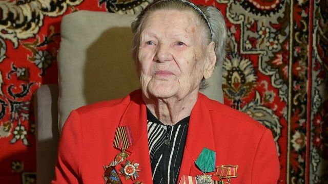 Ветеран ВОВ Валентина Хрящёва получила знак «Почётный гражданин Сочи»