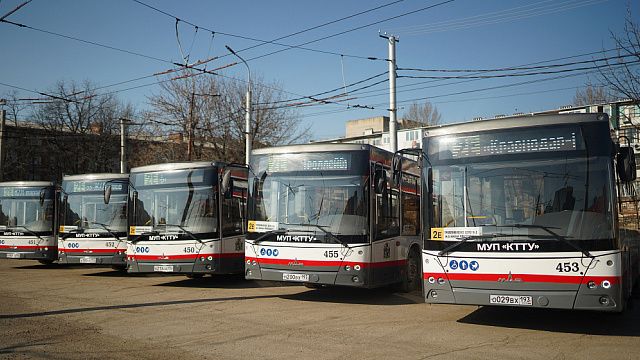 В Краснодаре 16 февраля на линию выйдут семь новых современных низкопольных автобусов