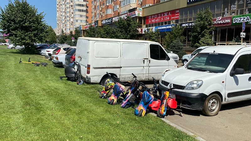 Прокатчики самокатов и дрифт-каров продолжают зарабатывать на опасных  развлечениях рядом с парком «Краснодар»