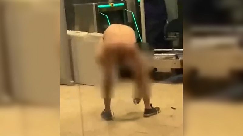 Голого неадеквата задержали на ж/д-вокзале в Туапсе