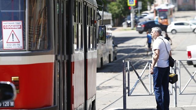 Шесть трамвайных маршрутов временно изменят график движения в Краснодаре