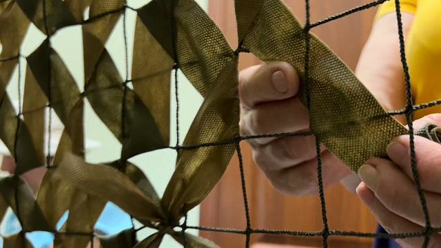 Жители Краснодара могут присоединиться к плетению масксетей. Фото: телеканал «Краснодар»