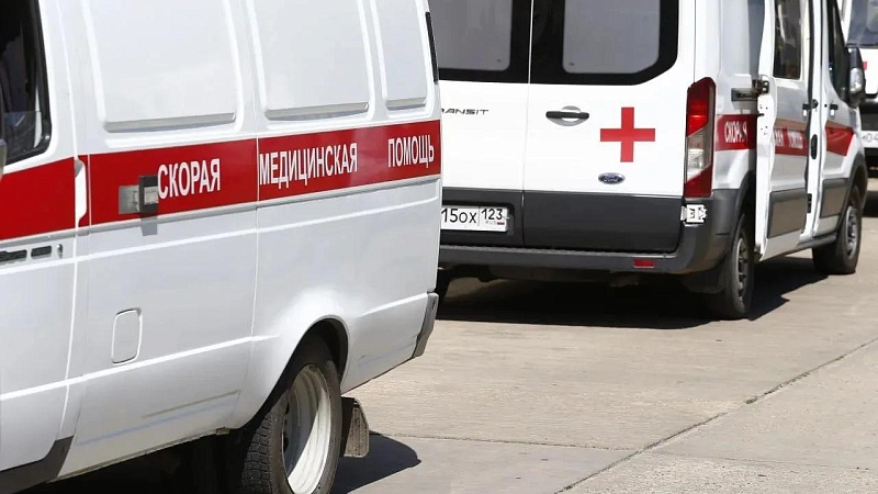 Один человек пострадал из-за взрыва машины в Севастополе