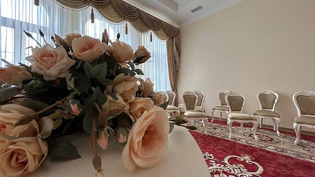 Более трети браков заключают после 35 лет на Кубани