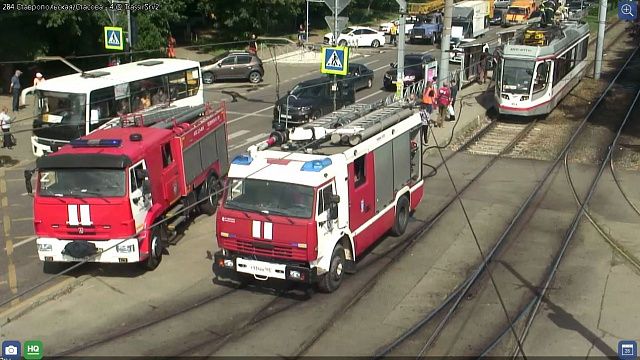 В Краснодаре оборвалась контактная сеть трамваев, через час движение восстановили. Фото: ЕДДС Краснодара