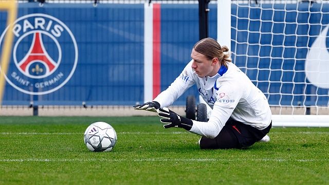 Матвей Сафонов вернулся к тренировкам после травмы в «ПСЖ»