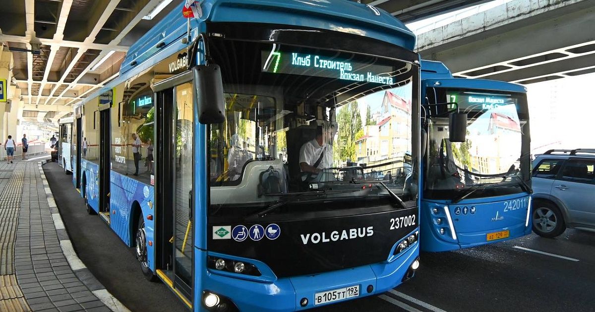 Электробус в сочи. Автобусы сочи электробус. Сочи электробус камаз. Автобус сочи 2022. Электробус сочи.