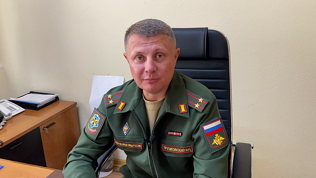 Военный комиссар объяснил, почему отслужившим краснодарцам приходят повестки Фото: Телеканал «Краснодар»