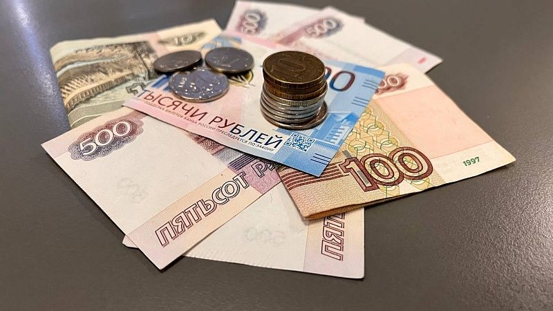 Актёра Хазанова оштрафовали за неофициальное трудоустройство