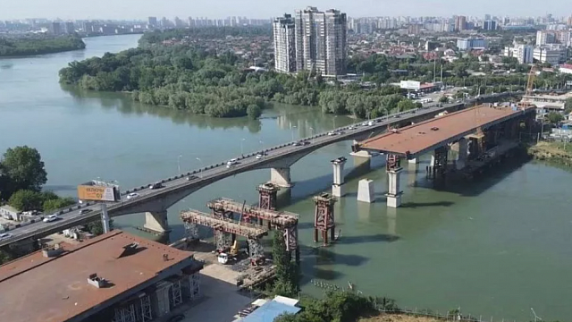 Строительные работы на дублере Яблоновского моста ведут с опережением графика 