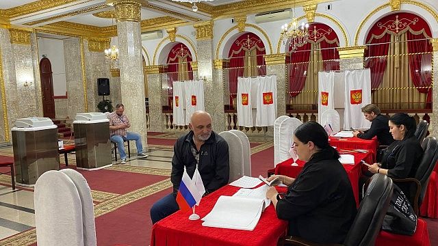 Краснодарцы рассказали, почему пришли на голосование. Фото: телеканал «Краснодар»