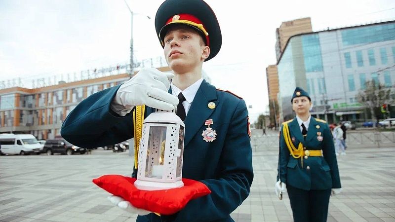 Патриотическая эстафета «Свеча памяти» завершилась в Краснодаре