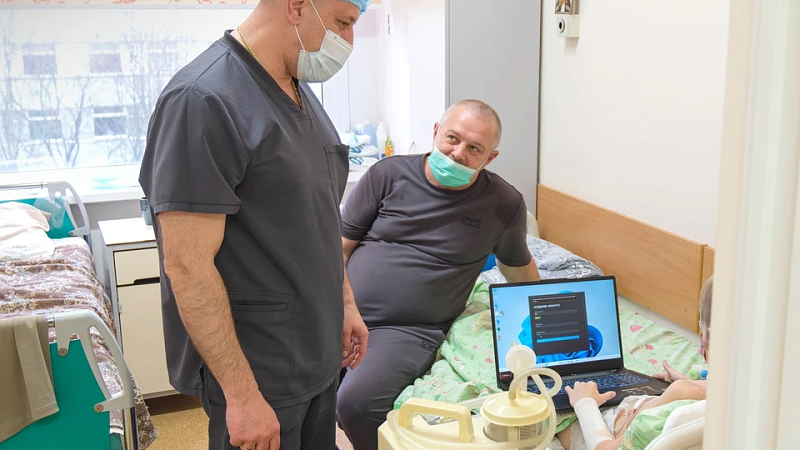 Оставшийся без лица ребенок из Сочи заговорил после успешной операции