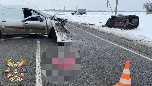 Водитель погиб в лобовом столкновении легковушек в Староминском районе