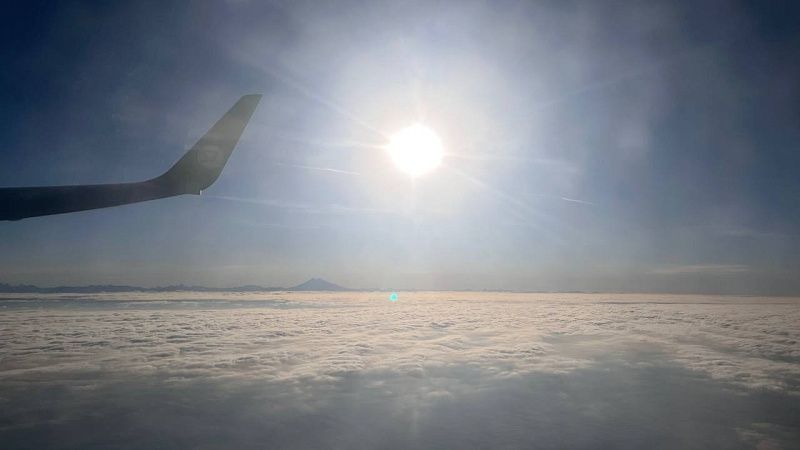 Экипаж рейса Сочи — Москва заметил в небе воздушные шары при заходе на посадку