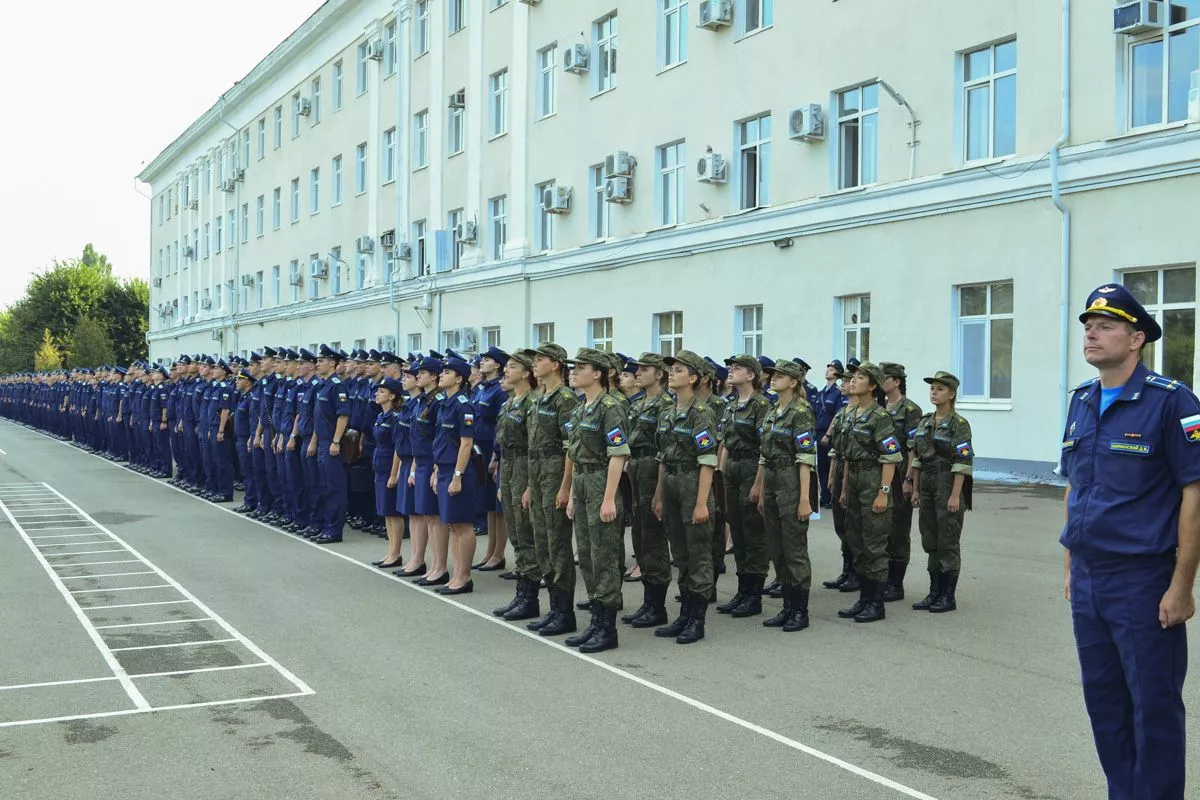 Краснодарское высшее военное летное. Высшее военное авиационное училище Краснодар. Высшее военное летное училище в Краснодаре. Краснодарское военное училище летчиков имени Серова. КВВАУЛ — Краснодарское высшее военное авиационное училище.