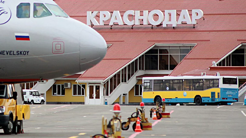 В аэропорту Краснодара 1 июня звучат детские рассуждения о главных ценностях жизни 