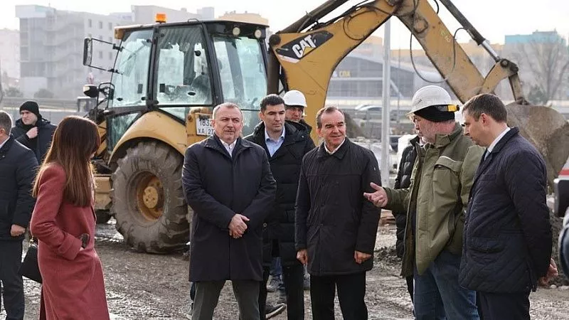Губернатор Кубани проверил ход строительства «Дворца самбо» в Краснодаре