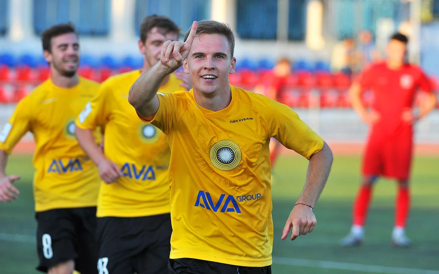 Кубань сейчас. Футбол кубань 24. Кубань (футбольный клуб). Футбол кубань 24. Футболисты фк кубань.